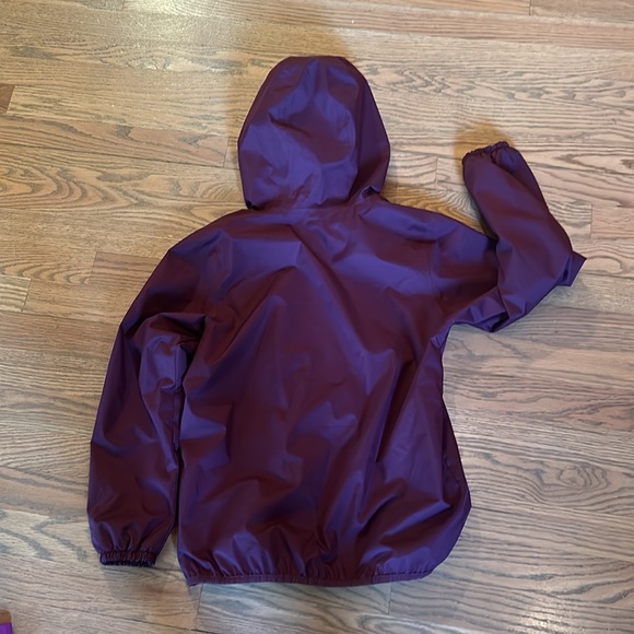 REI kids maroon rain coat jacket size medium 10-12 raincoat - Picture 4 of 4